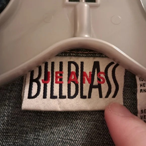 Bill Blass Denim Jacket Women's Medium M Trucker Style Cropped Classic - Picture 3 of 10